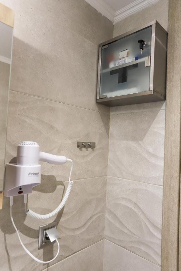 Iris Apartment Near Corfu Town Kontokali Exterior photo